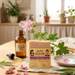 Savon-surgras-huile-de-chanvre-parfum-délicat-geranium-bourbon-couleur-rose-pastel